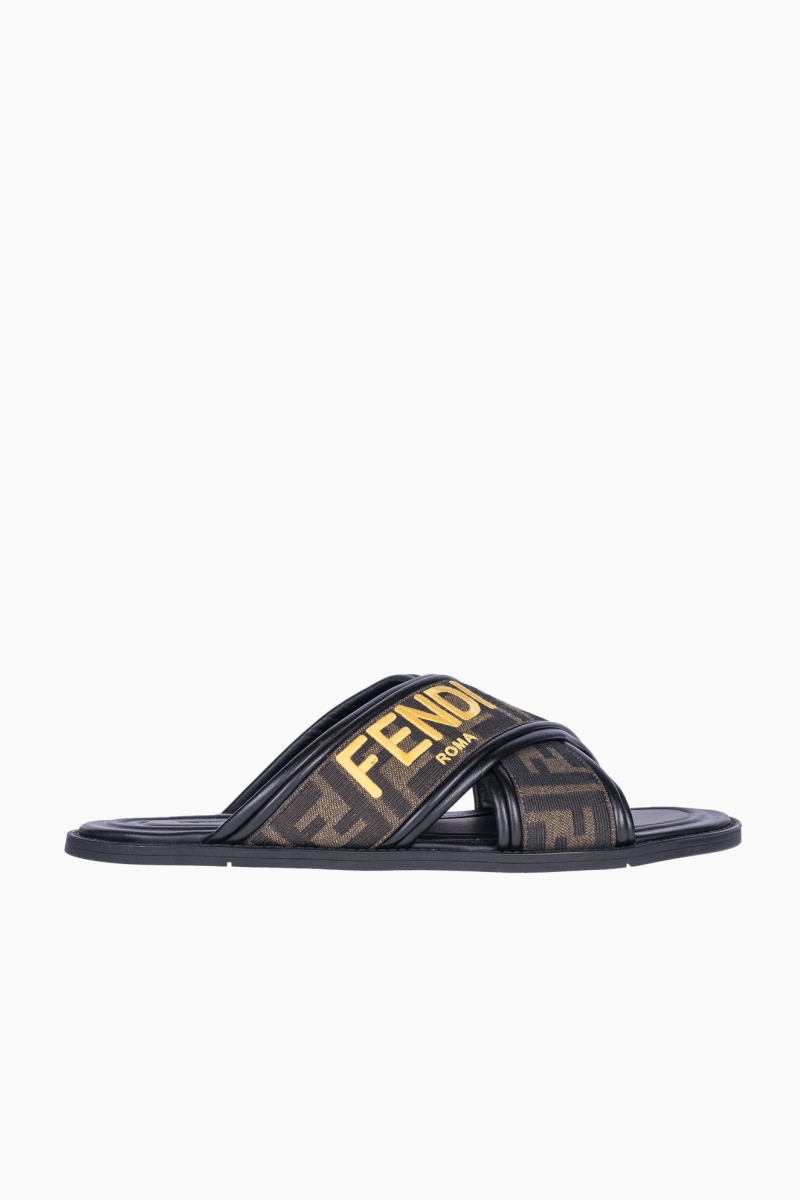 ZAPATILLAS FENDI DE TELA CON FF CON LOGOTIPO BORDADO ModaVerse