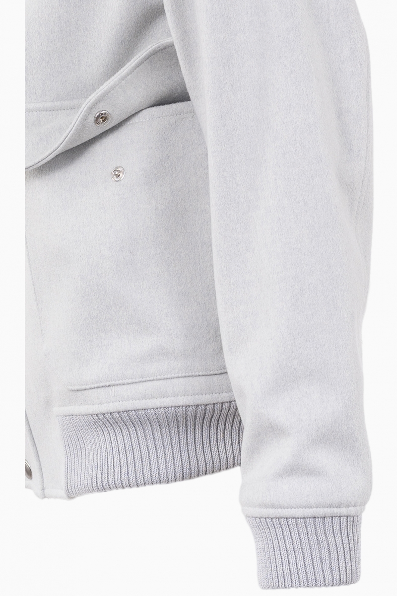 CHAQUETA FABRICADA EN ITALIA PIEL SINTÉTICA LORO PIANA