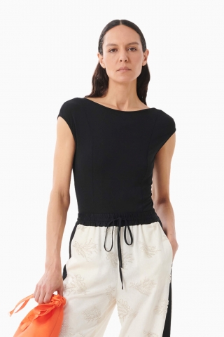 BEATRICE.B FRAUENKÖRPER