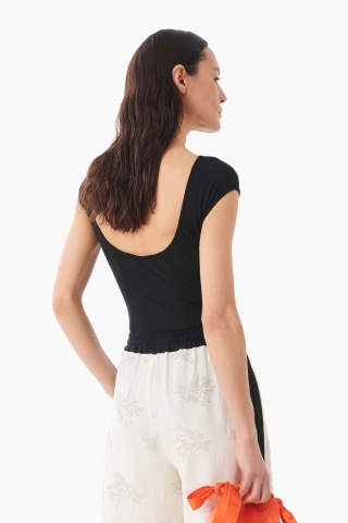 BEATRICE.B FRAUENKÖRPER