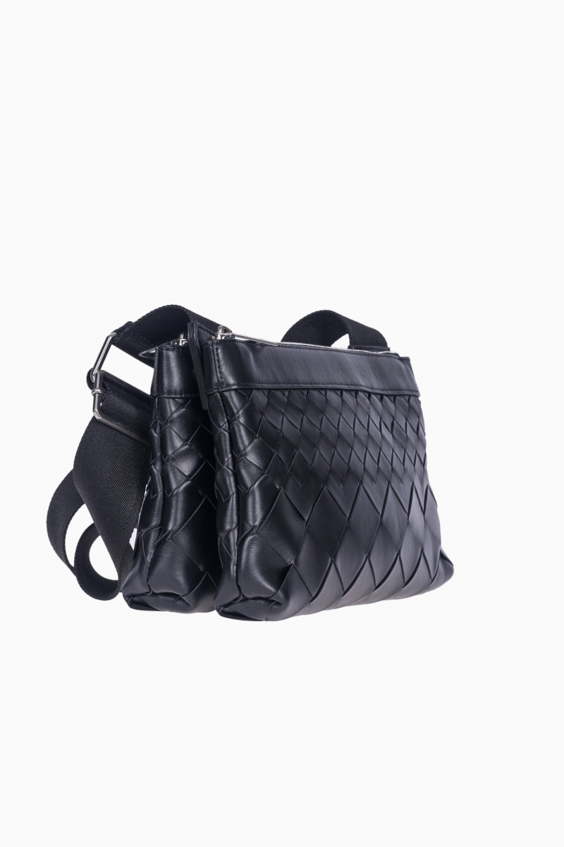 BOTTEGA VENETTA MEN'S INTERCCIATO DUO CROSSBODY