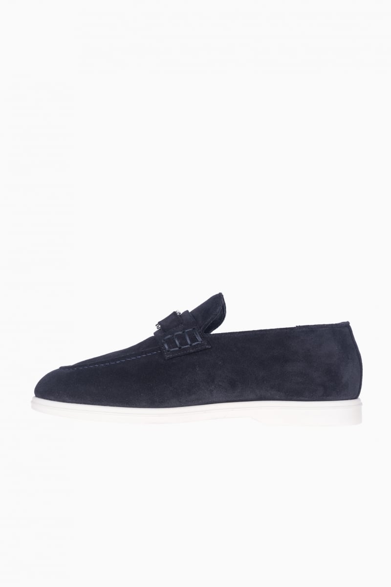 LOUIS VUITTON MEN'S ESTATE LOAFER