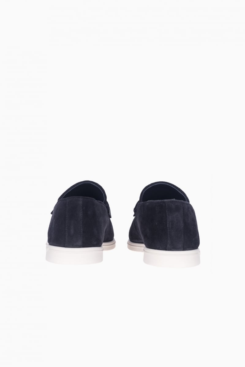 LOUIS VUITTON MEN'S ESTATE LOAFER