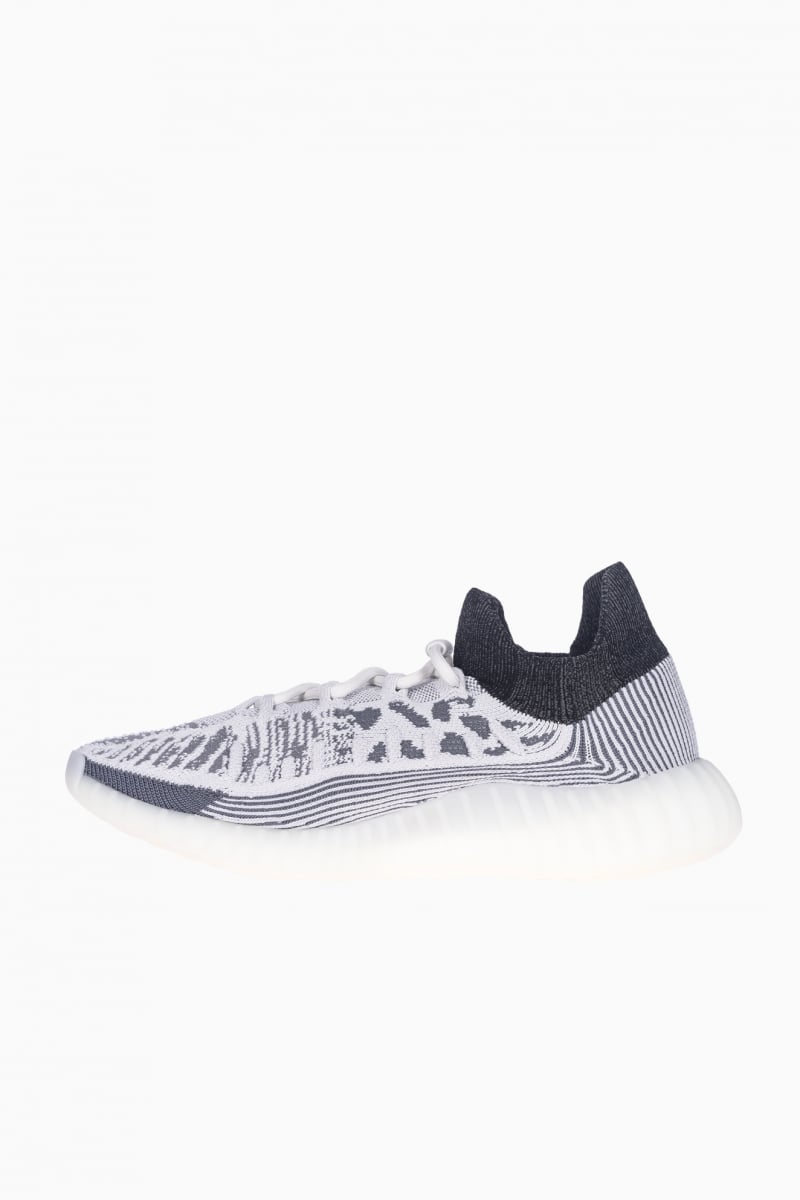 YEEZY MEN'S BOOST 350 V2 CMPCT SNEAKERS