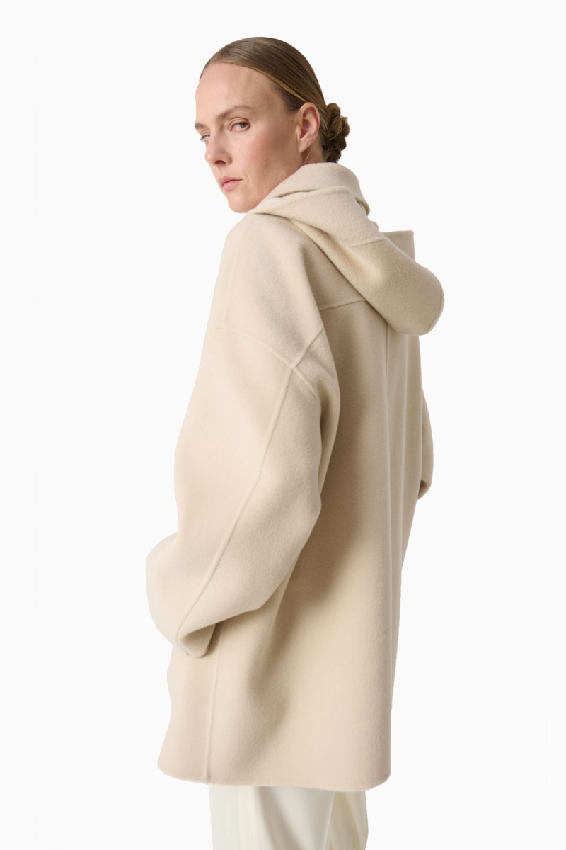 BEATRICE.B DAMENJACKE