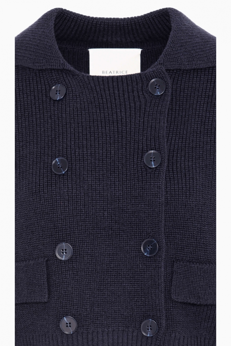 BEATRICE.B WOMEN'S SWEATER