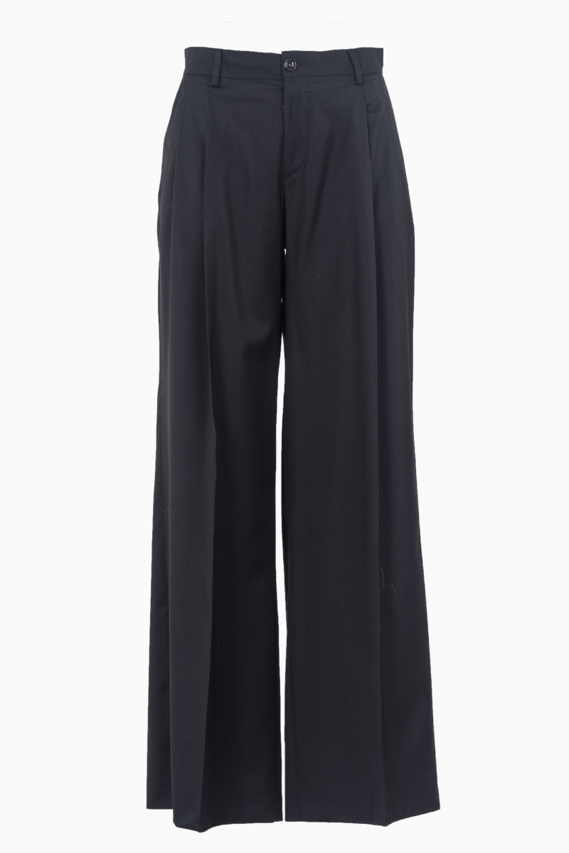 LBM. PANTALÓN DE MUJER DE 1911