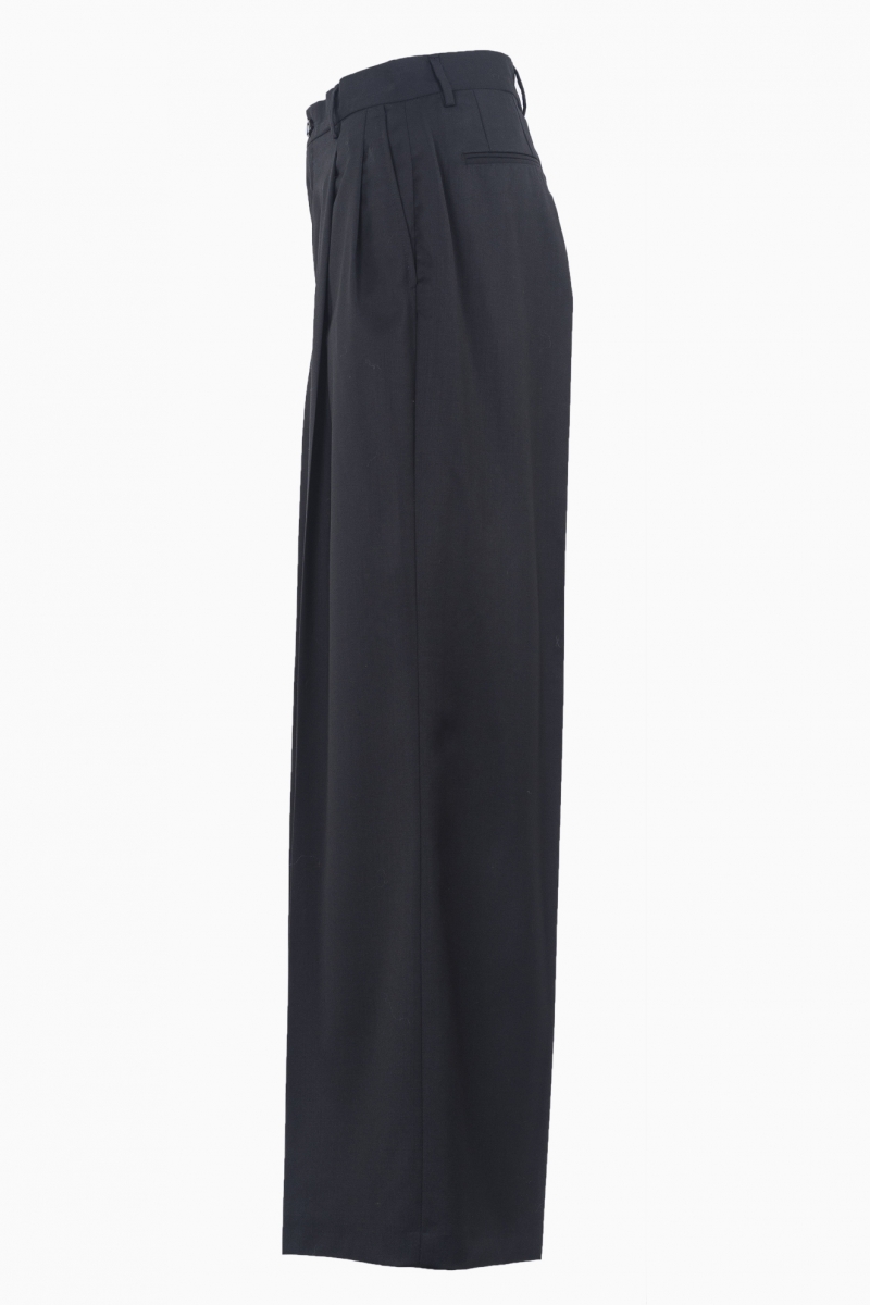 LBM. PANTALÓN DE MUJER DE 1911