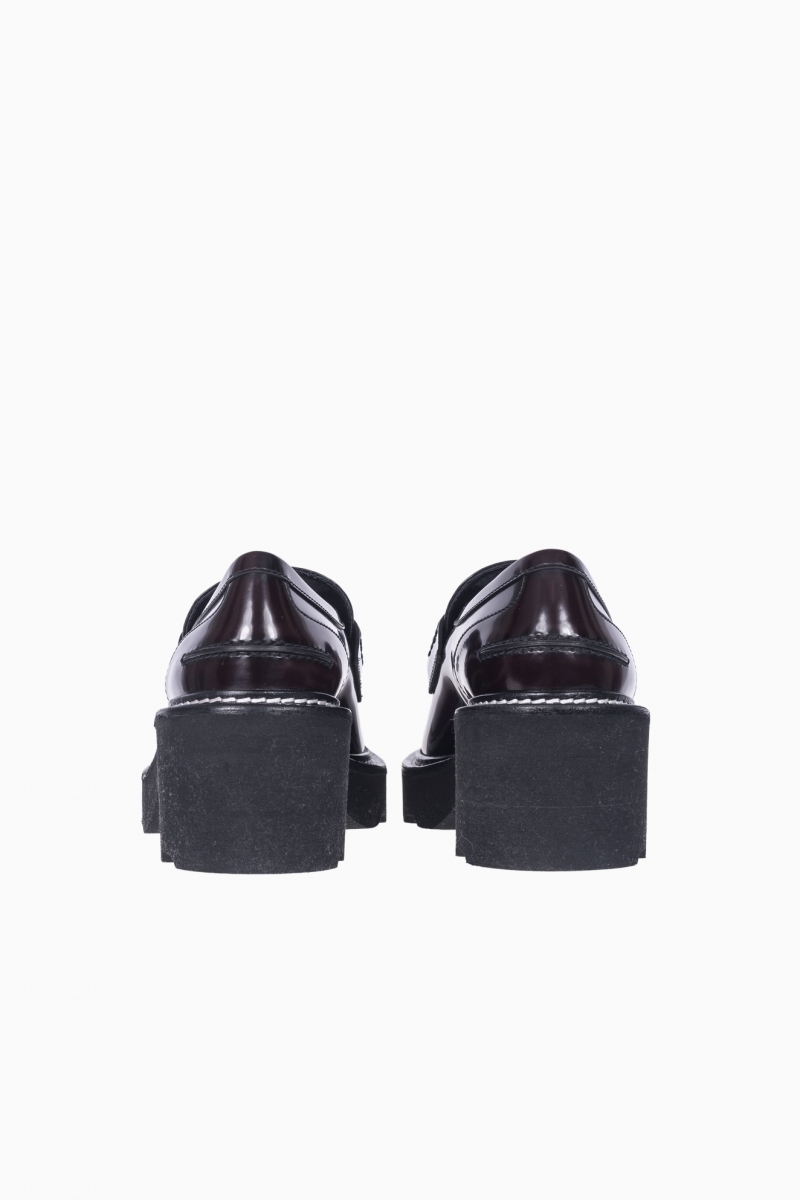 LOAFER DAMA LOUIS VUITTON BEAUBOURG