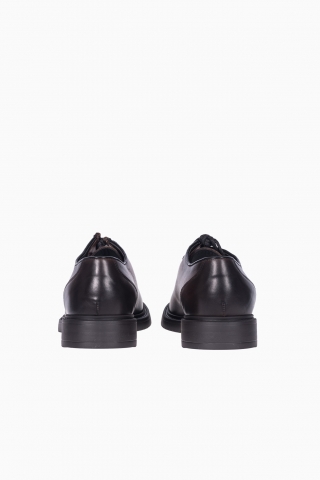 DOUCAL`S HERRENSCHUHE