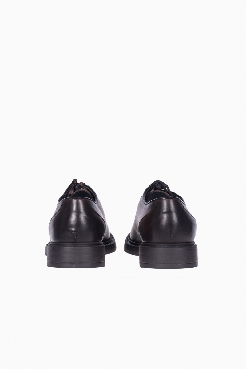 ZAPATOS HOMBRE DOUCAL`S